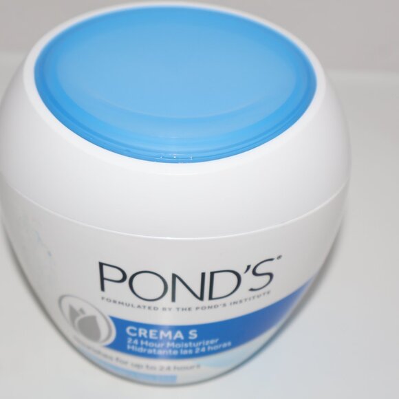 Pond’s Crema S 24 Hour Moisturizer – 14.1 oz – New (Flawed Jar) - Picture 10 of 14